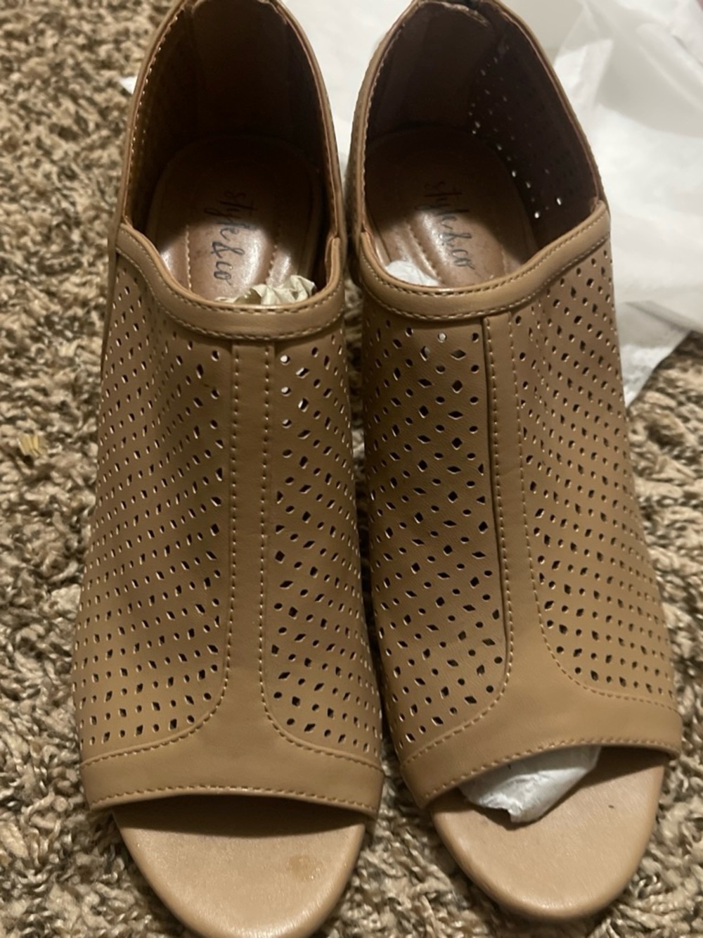 Style & Co. Tan Perforated Peep-Toe Slip-On Mules